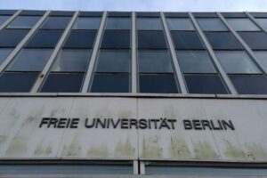 Wissenschaftler untersucht Wolkenphysik zur Verbesserung von Klimaprognosen und Wettervorhersagen mit ERC Grant.