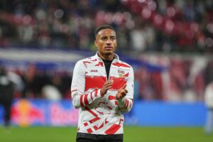 VfB Stuttgart feiert überzeugenden 4:0-Sieg in Europa League gegen Go Ahead Eagles Deventer.