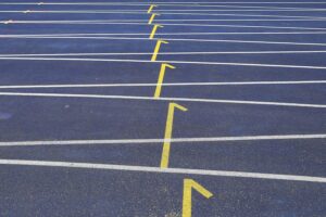 Tartanbahn mit Sportlern, Symbol für das neue Bündnis zur Förderung des Sports in Haltern.