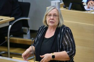 Monika Hohmann fordert nachhaltige Finanzierung der Schulsozialarbeit im Sachsen-Anhalt Landtag.