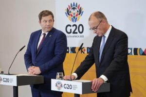 Friedrich Merz und Lars Klingbeil diskutieren in Johannesburg über Afrika und globale Partnerschaften.