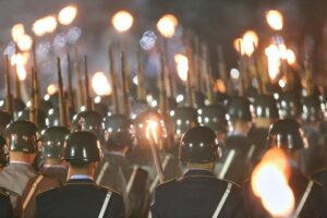 Bundeswehr-Soldaten im Einsatz, Symbol für Diskussionen über Wehrdienst und digitale Umstellung.