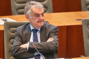Herbert Reul, NRW-Innenminister, diskutiert Jugendkriminalität und mögliche dritte Amtszeit.