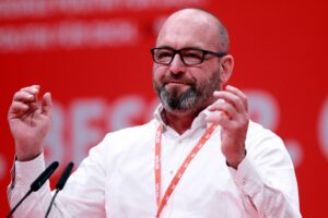 Ulf Daude und Serpil Midyatli bei der SPD-Wahlkampfbesprechung in Kiel.