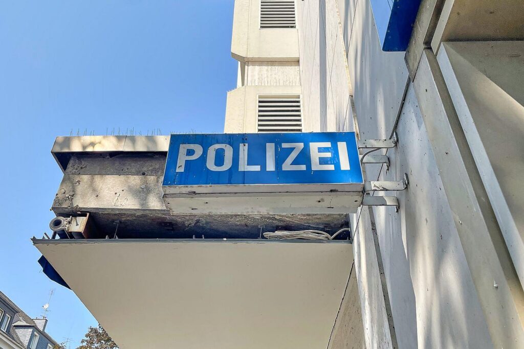 Verkehrsunfall auf B62 bei Bad Laasphe verletzt vier Personen