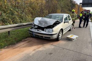 Zwei Verkehrsunfälle auf der A3: Schwerverletzte, Feuerwehr und Rettungskräfte im Einsatz.