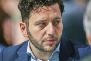 Felix Banaszak kritisiert Dobrindts Umgang mit afghanischen Schutzsuchenden in Deutschland.