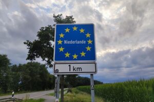 Bundespolizei kontrolliert Grenze, verzeichnet unerlaubte Einreisen und Schleuserfestnahmen in Niedersachsen.