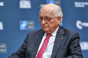 Wolfgang Ischinger spricht über schwierige Friedensverhandlungen zwischen Ukraine, USA und Russland.