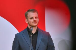 Tim Klüssendorf spricht über das Mitgliederbegehren zur Bürgergeldreform der SPD in Berlin.