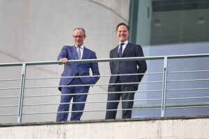 Friedrich Merz und Mark Rutte diskutieren europäische Sicherheit und den Friedensprozess in der Ukraine.