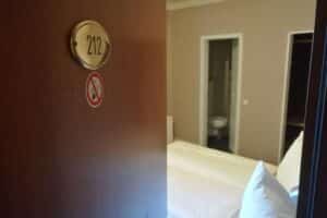 Beherbergungsstatistik in Niedersachsen: Hotelzimmer, mehr Gäste, weniger ausländische Übernachtungen.