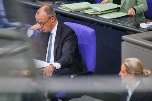Friedrich Merz und Alice Weidel diskutieren Wählerstimmung zwischen Union und AfD.