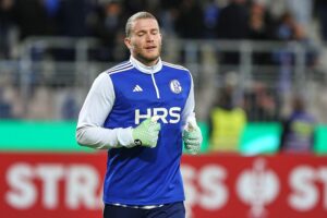 Bochum feiert den 2:0-Sieg gegen Schalke 04 im Fußball-Revierderby, jubelnde Spieler im Bild.