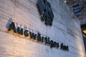 Reisewarnung für Venezuela; Sicherheitslage angespannt, Auswärtiges Amt empfiehlt Vorsicht und Verbleib an sicheren Orten.