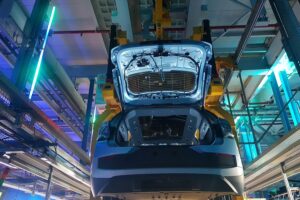 E-Autos in Produktion, Finanzierungsproblematik der Elektromobilität, Zukunft der Mobilität.