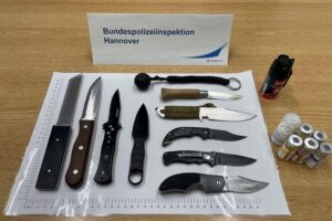 Waffen und Messer sichergestellt: Bundespolizei kontrolliert am Hauptbahnhof Hannover zur Gewaltprävention.