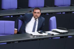Klaus Holetschek fordert soziale Reformen im Gesundheits- und Pflegebereich für Bayern.