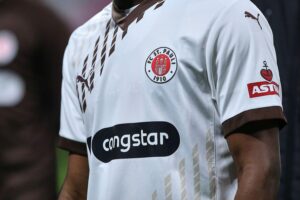 FC St. Pauli verpflichtet japanischen Stürmer Taichi Hara ablösefrei vom Kyōto Sanga.