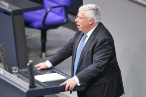 Jürgen Hardt kritisiert Trumps imperialistische Ambitionen bezüglich Grönland in Berlin.
