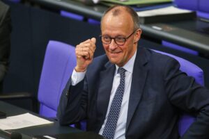 Friedrich Merz spricht zur politischen Situation und Umfrageergebnissen der Union und AfD.