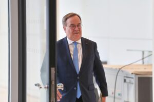 Armin Laschet äußert sich zur iranischen Opposition und Trump in einem Interview.