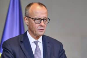 Friedrich Merz und Narendra Modi beim Treffen zur Vertiefung der deutsch-indischen Beziehungen.