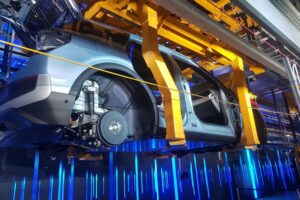 Ökonomen kritisieren AfD-Programm zur Autoindustrie: Gefahren für Baden-Württemberg und deutsche Wirtschaft.