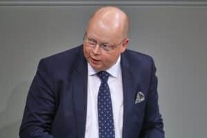Stefan Seidler fordert stärkere deutsche Beziehungen zu Dänemark wegen Trumps Grönland-Plänen.