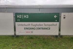 Flüchtlingsunterkunft, Menschen in Not, EU-Abschiebungen, Migration, Sicherheits- und Asylfragen.