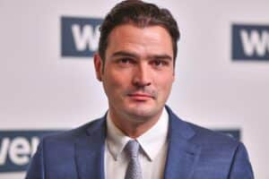 Jan Philipp Burgard, Chefredakteur der Welt-Gruppe, tritt aus gesundheitlichen Gründen zurück.
