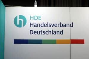 Alexander von Preen diskutiert EU-Maßnahmen gegen Shein für fairen Wettbewerb im Handel.