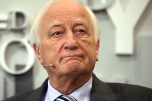 Heinrich August Winkler diskutiert die deutsche Russlandpolitik und Ukraineunterstützung in Berlin.