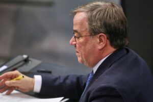 Armin Laschet spricht über die Zukunft des iranischen Regimes und Menschenrechte im Iran.