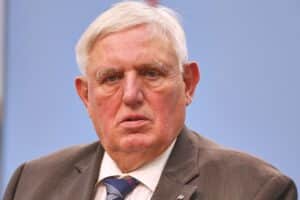 Karl-Josef Laumann spricht auf dem CDU-Parteitag über Rentenreform und Koalitionsanforderungen.