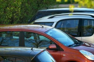 Einwohner Nordrhein-Westfalens fahren zunehmend Gebrauchtwagen, Haushaltsautos steigen auch in Städten.