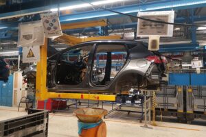 Ein Rückgang der Autoproduktion und der Industrie im Produzierenden Gewerbe.