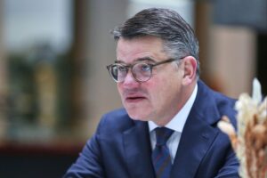 Boris Rhein spricht auf der Börsenveranstaltung über Frankfurts zentrale Rolle im europäischen Finanzsystem.