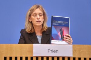Frauenpolitikerin präsentiert Dunkelfeldstudie zu Gewalt, Forderungen nach mehr Hilfe und Schutz.