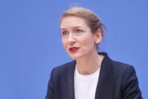 Ines Schwerdtner kritisiert CDU-Politik, fordert Zusammenarbeit für soziale Gerechtigkeit.