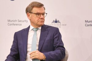 Johann Wadephul spricht über Mord an Nawalny, fordert Konsequenzen und internationale Aufmerksamkeit.