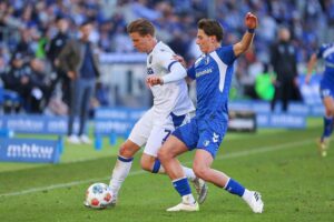 Karlsruher SC feiert 3:1-Sieg gegen 1. FC Magdeburg; entscheidende Tore von Ben Farhat.