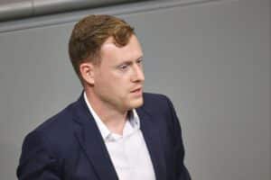 AfD-Abgeordneter Jan Wenzel Schmidt wurde aus der Fraktion ausgeschlossen. Diskussionen und Abstimmungen.