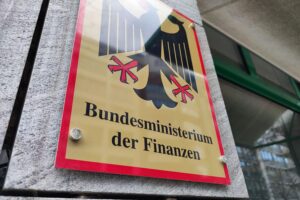 Ein Bild des Bundesfinanzministeriums mit symbolischem Bezug zu Investitionen und Infrastrukturprojekten.