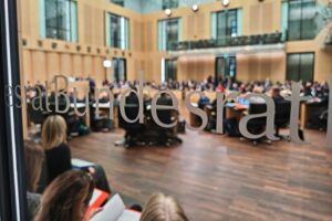 Bundesratsitzung zur Sozialverwaltung: Politiker diskutieren Modernisierung und Entlastungspaket für Sozialleistungen.
