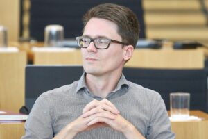 Christian Schaft kritisiert Thüringer Regierung für Vernachlässigung der Beschäftigten und fordert Umdenken.