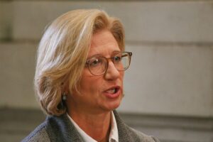 Anke Rehlinger fordert SPD zu Konsequenzen nach Wahlniederlage auf; Reformen und Themenorientierung.
