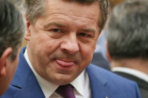 Sven Schulze fordert Entlastungen bei Klimapolitik, betont steigende Gaspreise und Wohlstandsgefährdung.