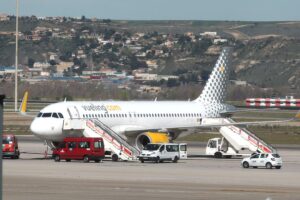 Gerichtsurteil stärkt Verbraucherschützer gegen hohe Handgepäck-Gebühren von Billig-Airline Vueling.