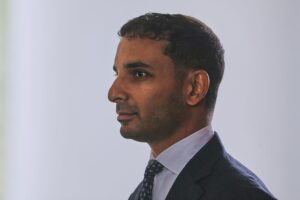 Botschafter Alattar spricht über Selbstverteidigungsrechte der VAE gegen iranische Angriffe.